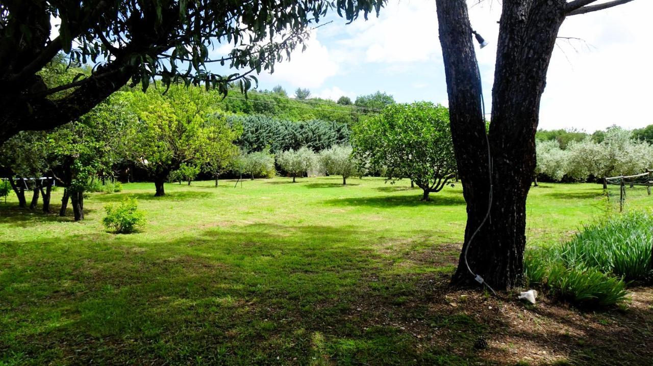 La Bastide Des Roses Saint-Julien-d'Asse Exterior foto